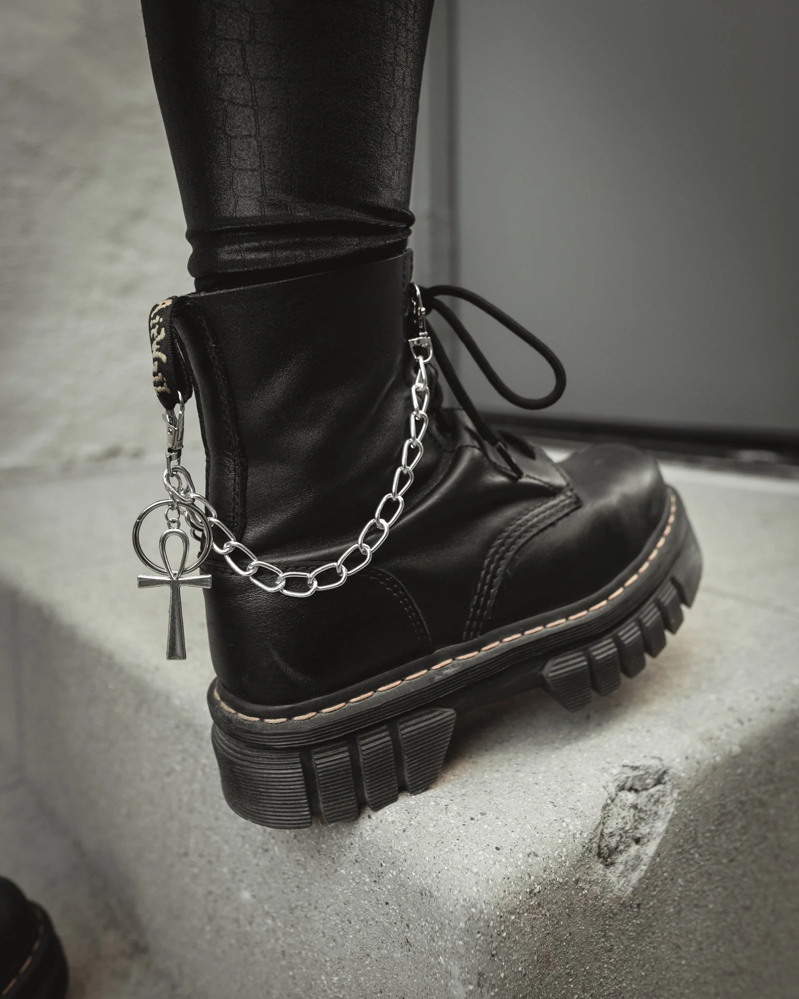 Ankh Boot Charm - Image 4