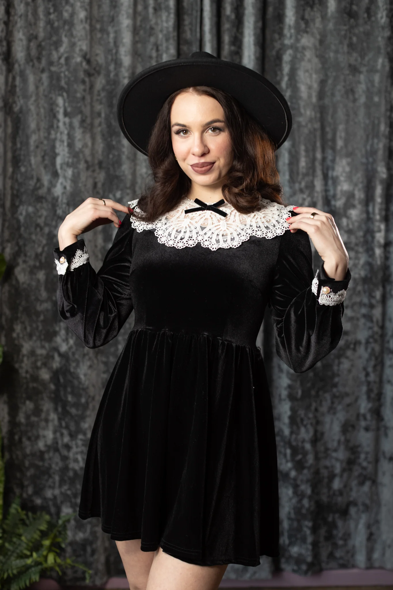 ELORA - Velvet mini dress with collar - PRE-ORDER
