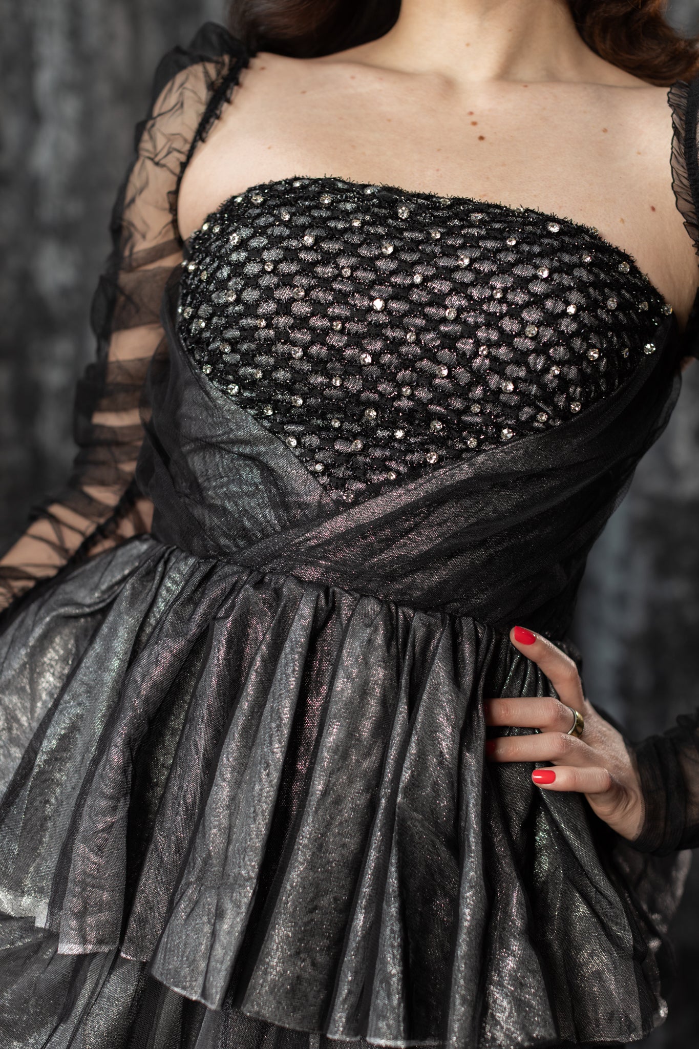 HESPERIA- 80s inspired metallic dress with removable sleeves - PRE-ORDER - Image 4