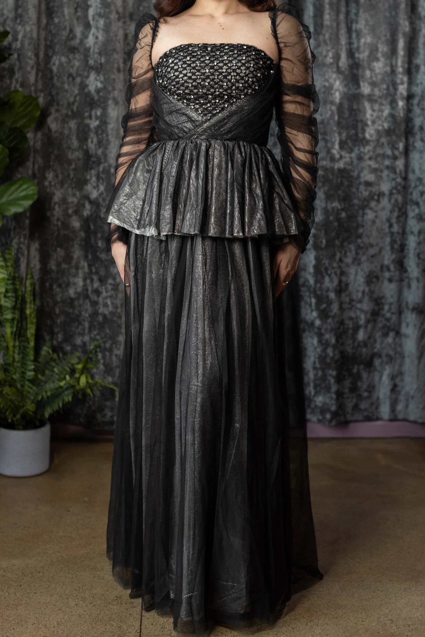 HESPERIA- 80s inspired metallic dress with removable sleeves - PRE-ORDER - Image 5