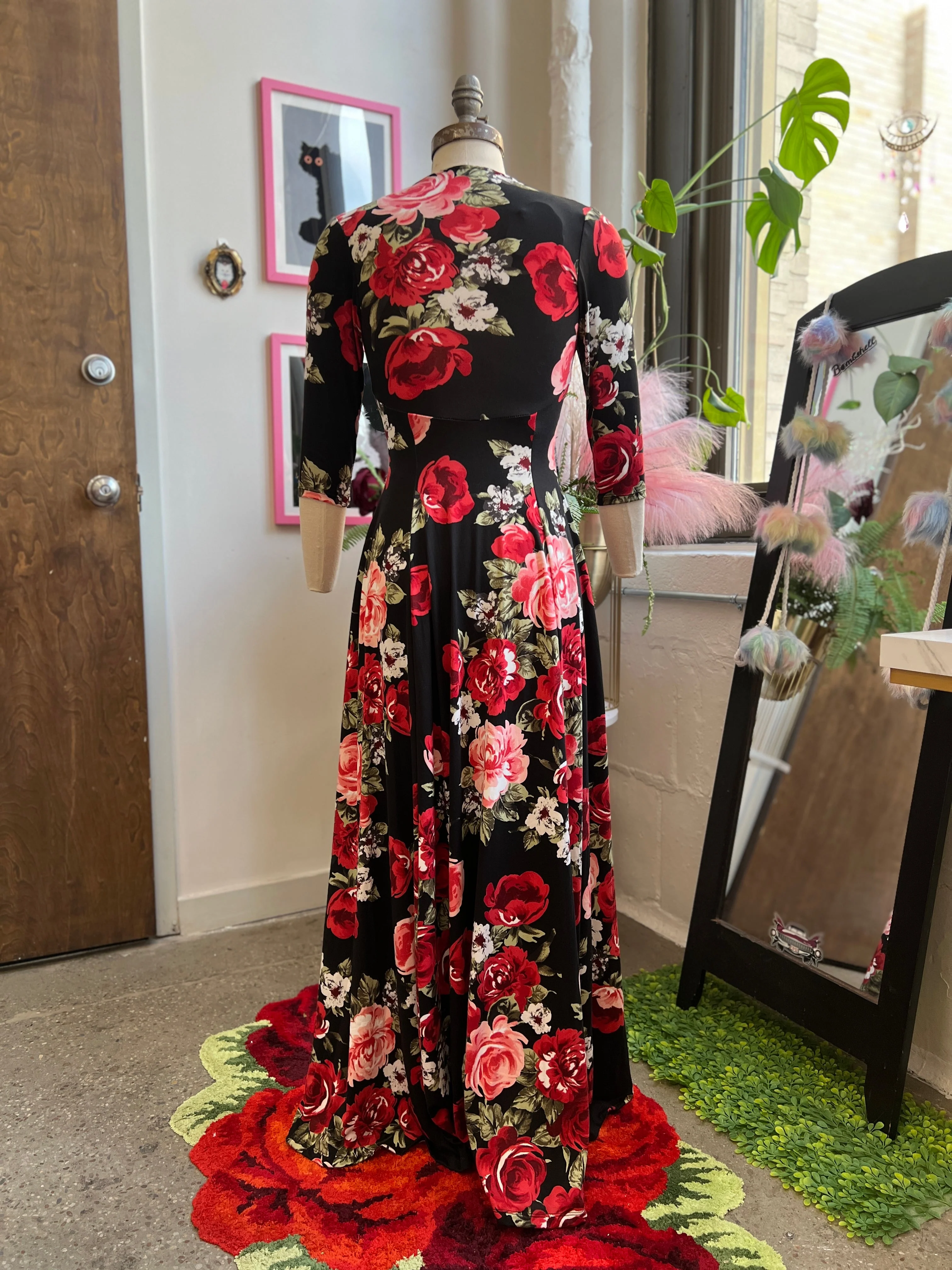 Raquel 3/4 Sleeve Maxi Dress in Red Rose Print - Image 4
