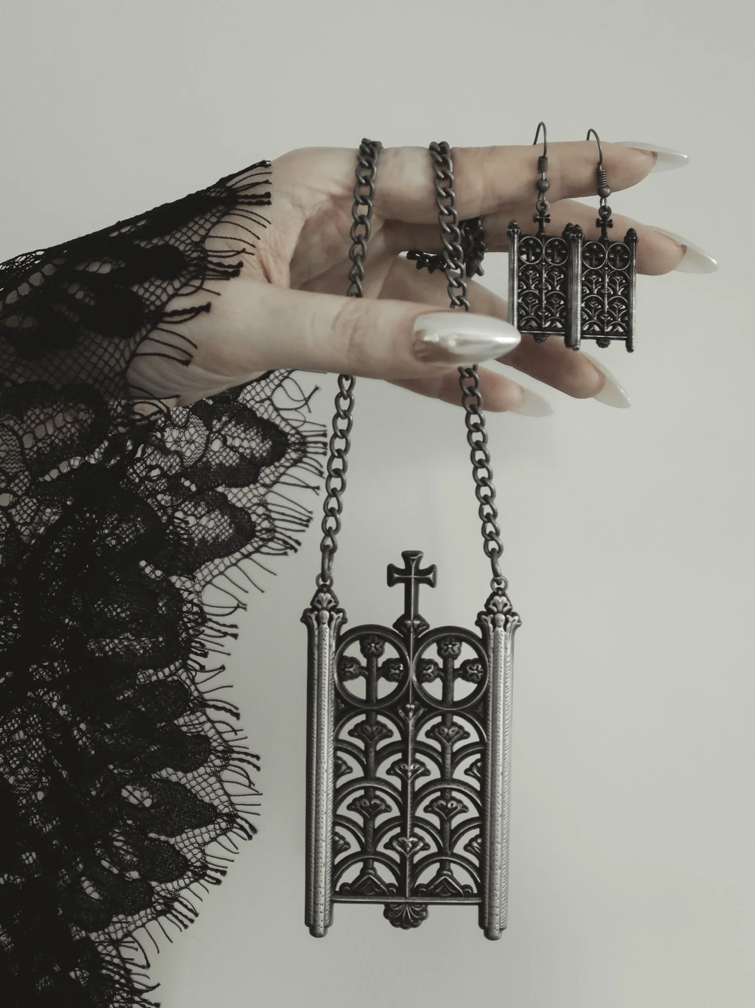 Rotunda Relic Necklace - Image 8