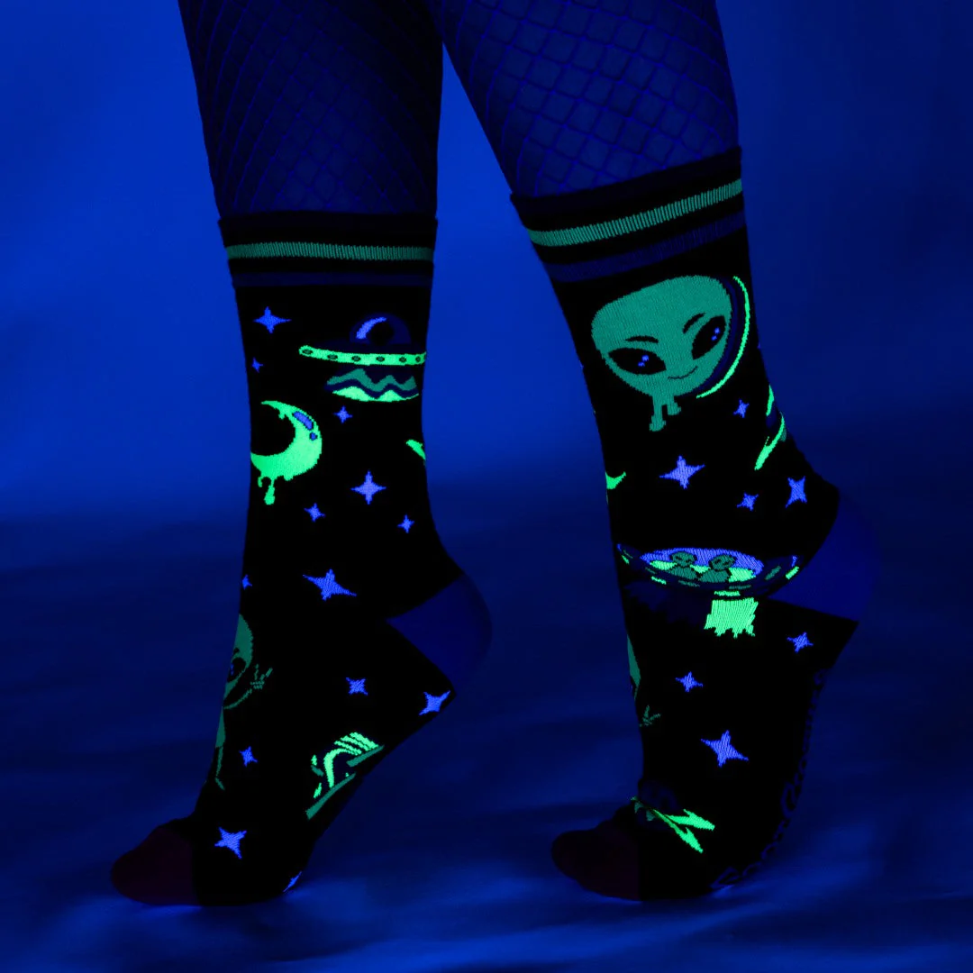 Spaced Out Alien Crew Socks - Image 11