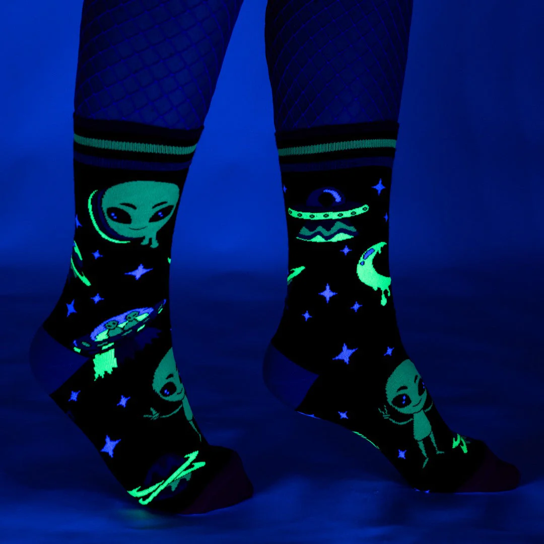 Spaced Out Alien Crew Socks - Image 13