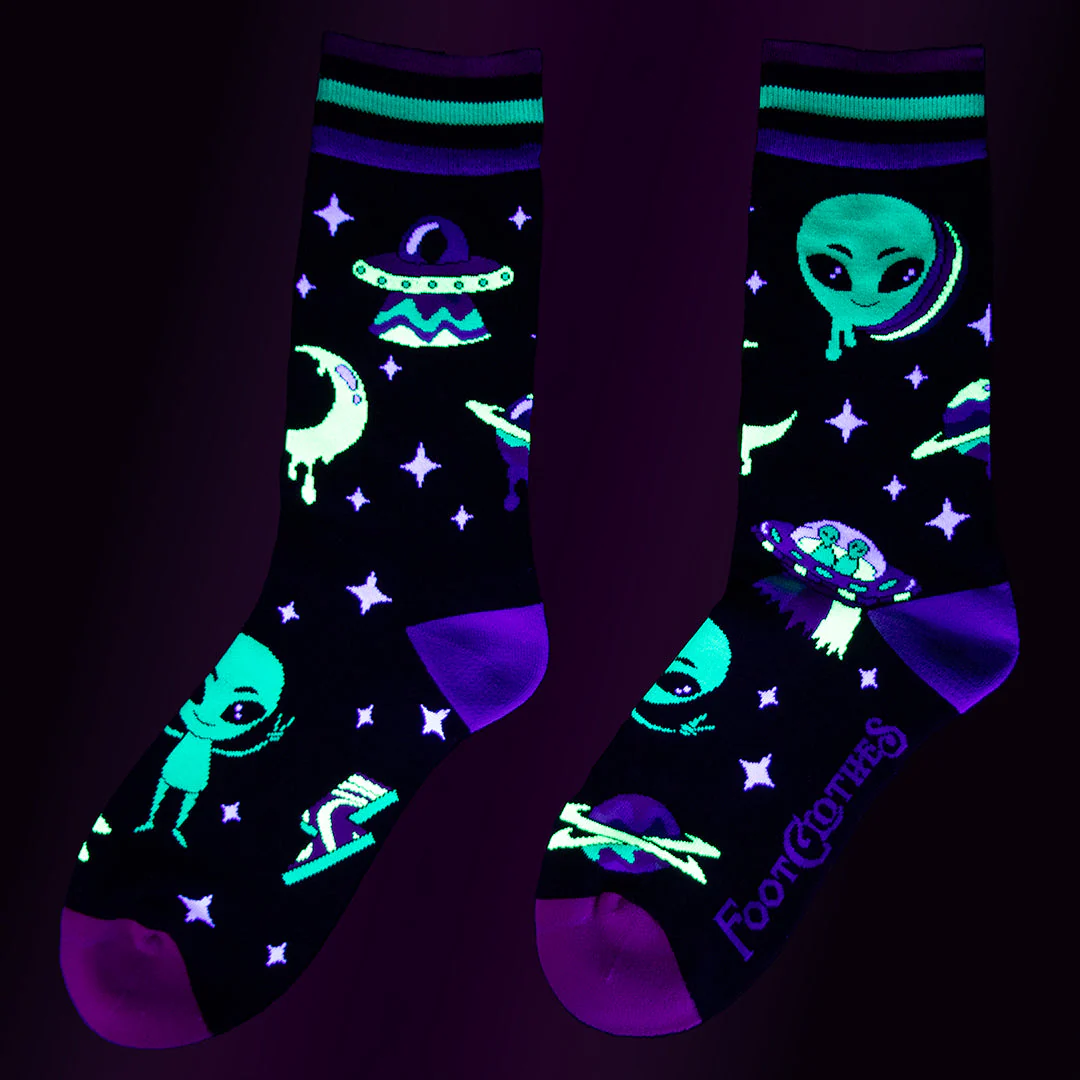 Spaced Out Alien Crew Socks - Image 5
