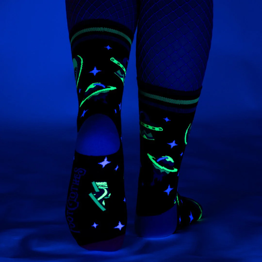 Spaced Out Alien Crew Socks - Image 9