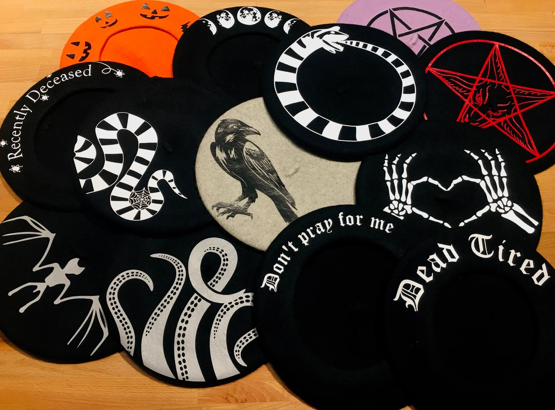 Vegan Beret - Don't Pray for me - Image 4