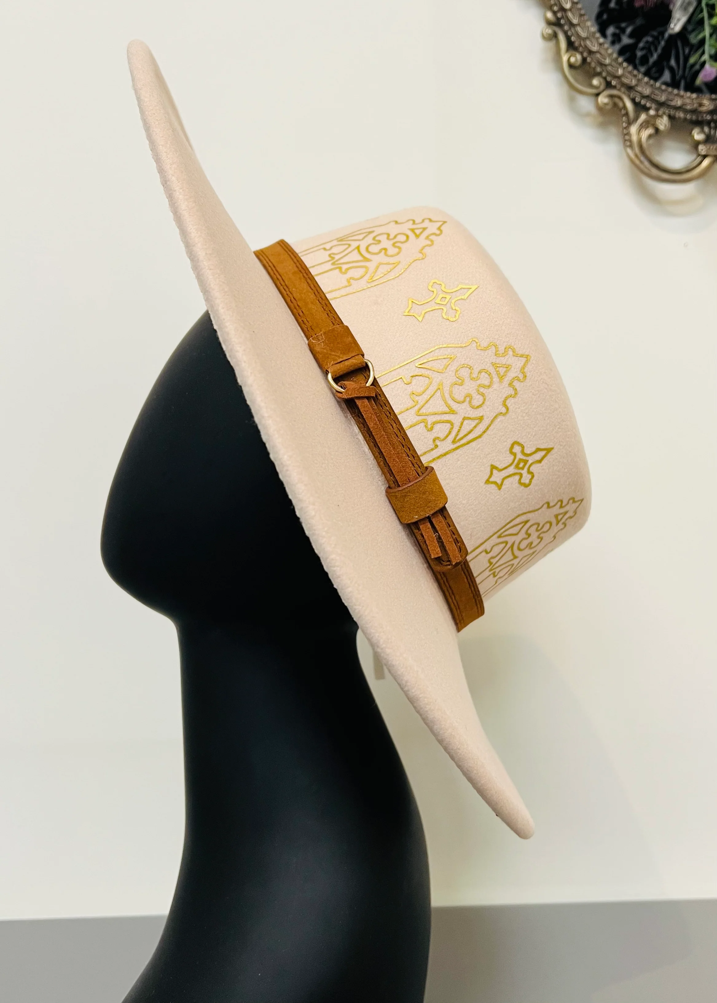 Vegan Felt Wide Brim Hat - Flat Top - Cream - Arches