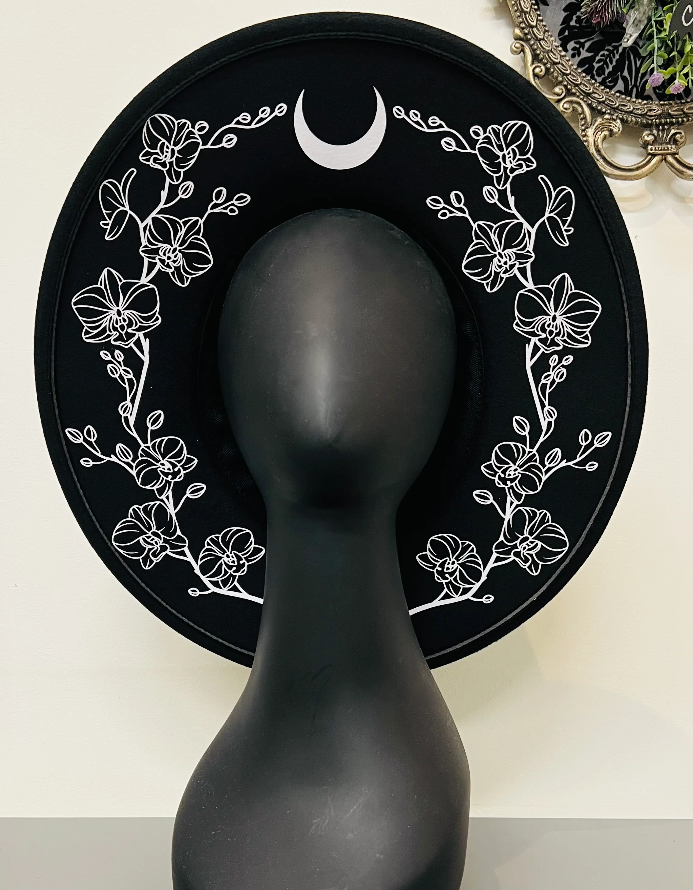 Vegan Felt Wide Brim Hat - XL Brim - White Orchids Outline